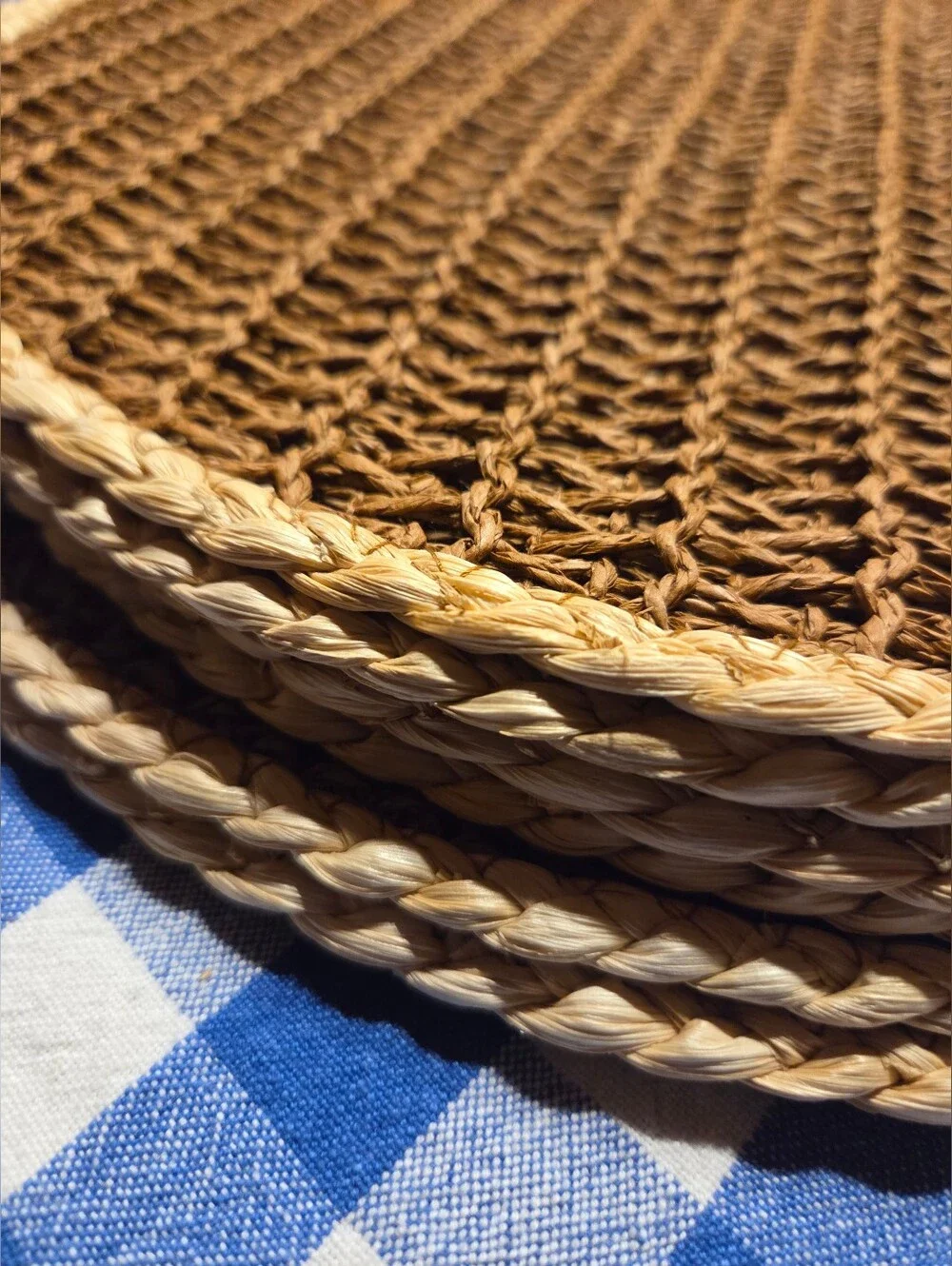 HOMEWEAR Round Woven Placemat Set Of 6